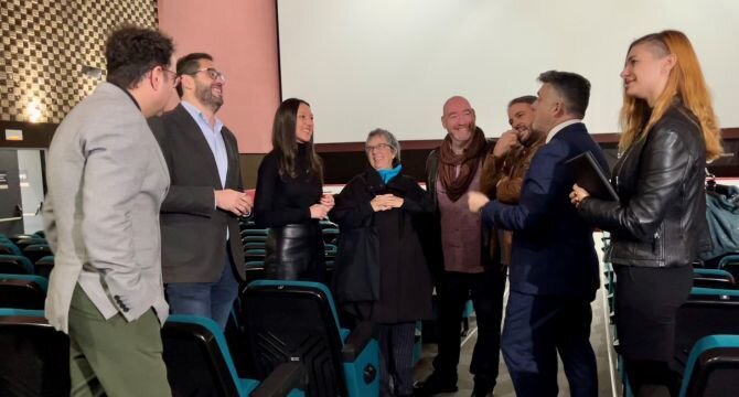 La consejera de Cultura, Carmen Conesa, con representantes del sector audiovisual de la Región.