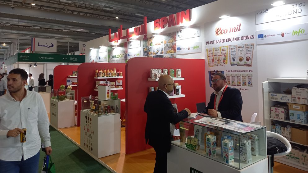 La Cámara de Comerio de Murcia ha llevado a The Saudi Food Show a Laboratorios Almond, Sweetpeoplo, Herbospice, Aliminter y Gullón Biscuit, junto con Proexport.