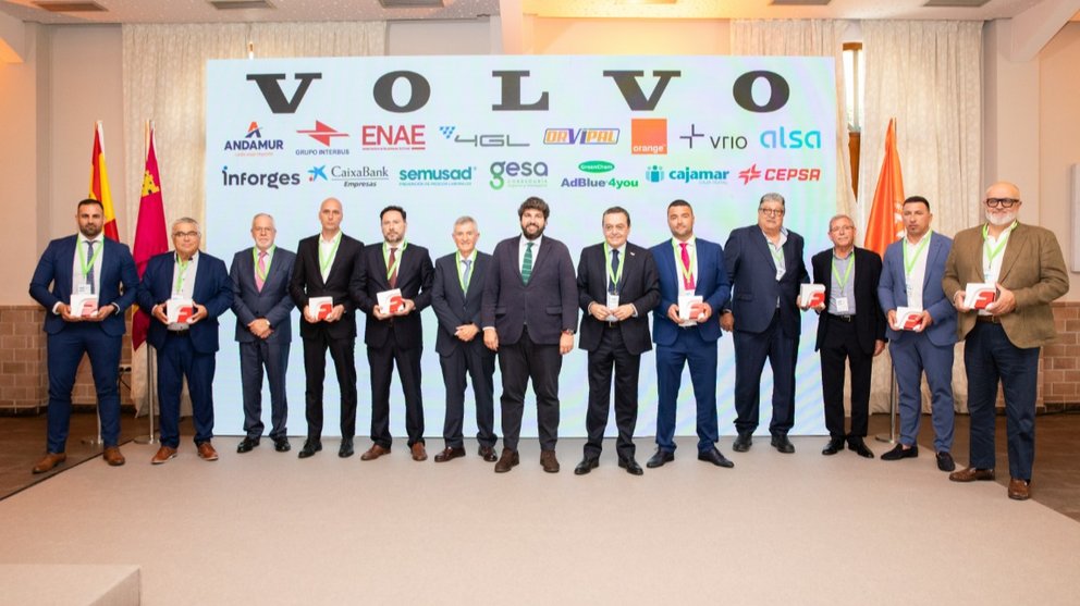 FROET entrega sus Premios del Transporte e impone su Insignia de Oro.