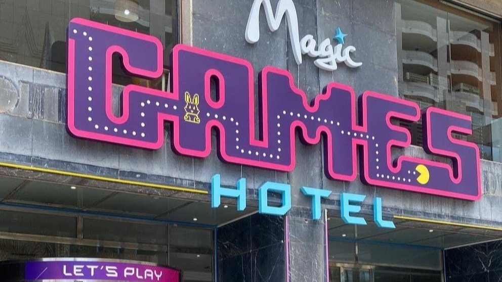 Fachada del nuevo hotel 'Magic Games'.