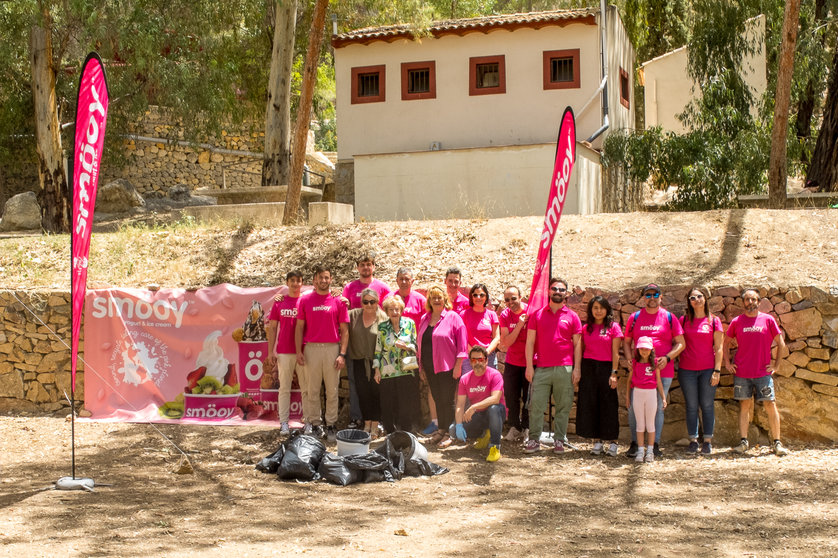 Smöoy impulsa por segundo año consecutivo una recogida de plásticos en el Valle Perdido de Murcia.