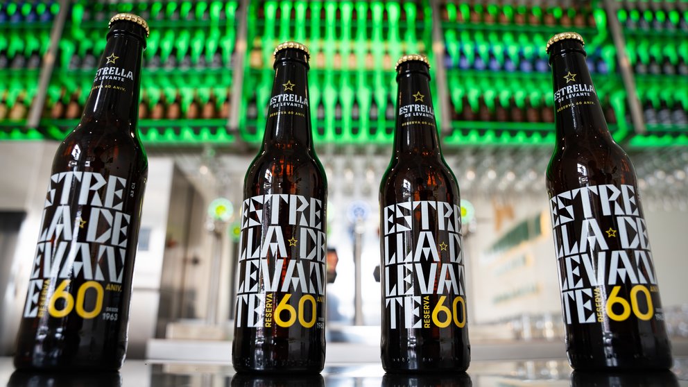 Cervezas Reserva 60 Aniversario de Estrella de Levante.