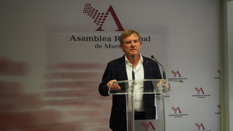 Mariano Zapata, presidente de Proexport, en la Asamblea Regional para pedir la reforma de la Ley del Mar Menor.