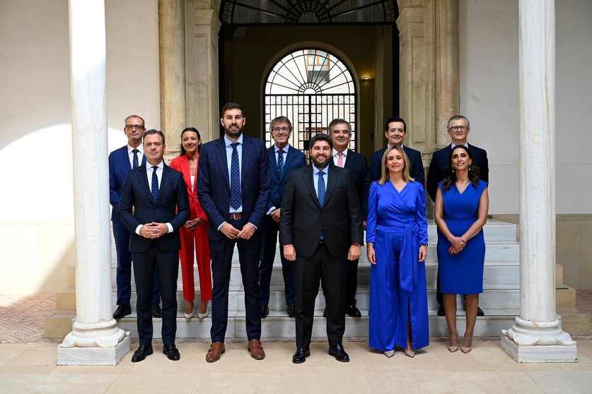 Antelo y López Miras en la toma de posesión de los consejeros del actual Gobierno regional,