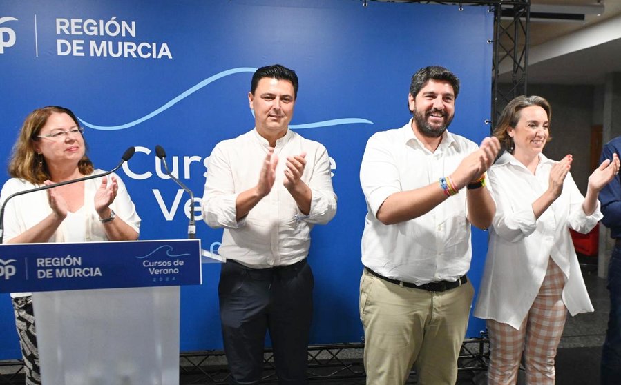 Visitación Martínez, José Miguel Luengo, López Miras y Cuca Gamarra en la clausura de los cursos de verano del PP.