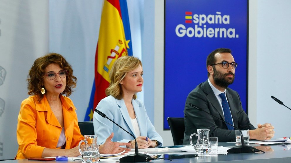 La vicepresidenta primera y ministra de Hacienda, María Jesús Montero, en la rueda de prensa posterior al Consejo de Ministros.