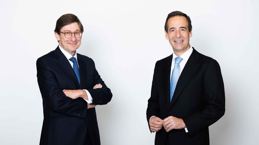 José Ignacio Goirigolzarri, presidente de CaixaBank, y Gonzalo Gortázar, consejero delegado de la entidad.