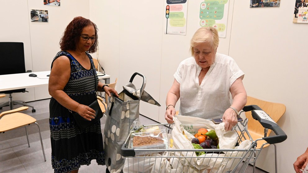 Campaña 'Ningún hogar sin alimentos' de la Fundación 'la Caixa' y CaixaBank.