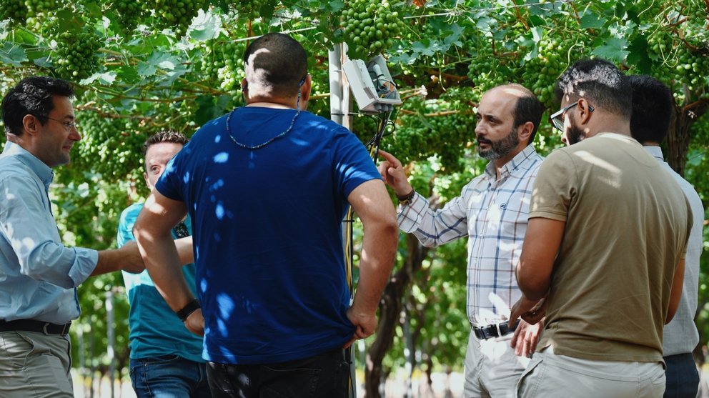 Visita a una finca con tecnología agrícola.