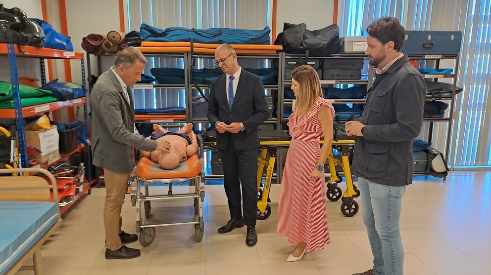 El consejero de Educación y Formación Profesional, Víctor Marín, visitó el CIFP de Lorca con motivo del inicio de curso en Formación Profesional.