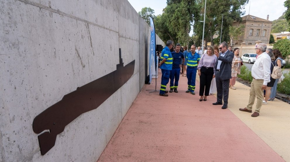 La alcaldesa de Cartagena, Noelia Arroyo, durante su visita a Espacio Algameca.