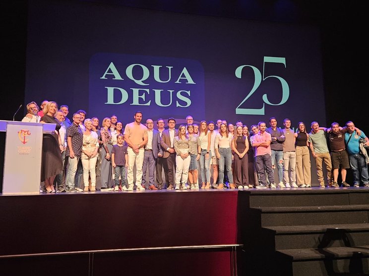 FOTO AQUADEUS celebra su 25 aniversario junto al deporte