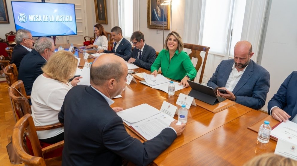 Reunión de la Mesa de la Justicia de Cartagena.