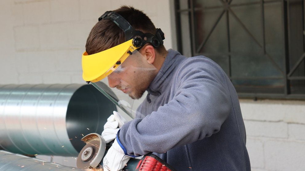 Los alumnos alternarán formación con una experiencia real de trabajo.