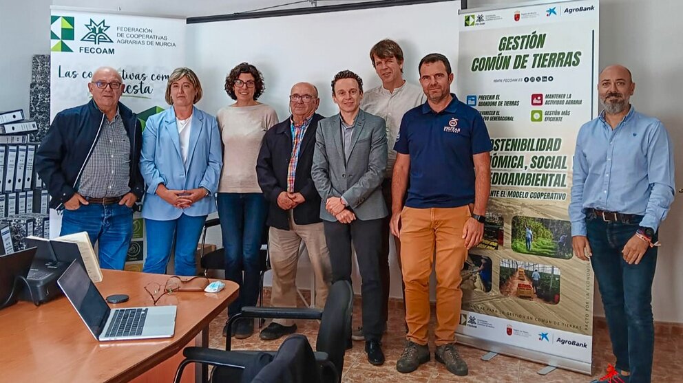 Encuentro de trabajo entre Frutas Caravaca, Bodegas del Rosario de Bullas y la agencia Agroa, que contó también con representantes de Fecoam y AgroBank.