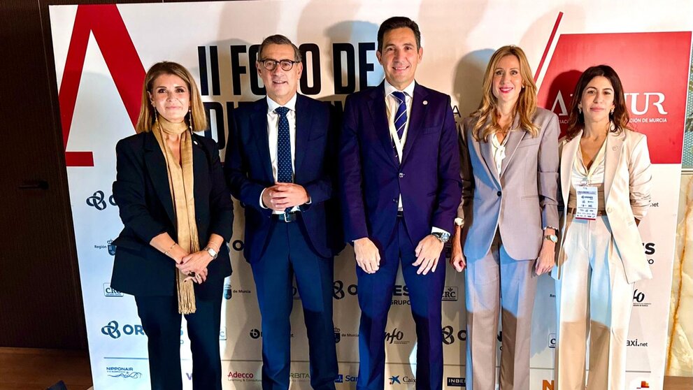 Imagen en el II Foro de Directivos de la Región de Murcia.