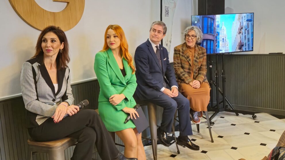 Presentación de 'Murcia en la Vitrina'. (Cámara de Murcia)