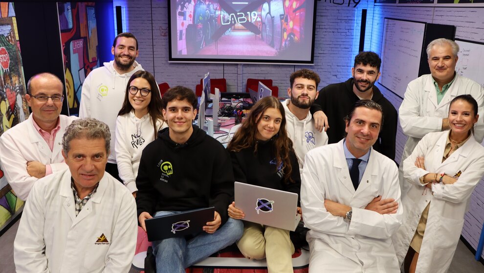 Imagen de los jóvenes participantes en la segunda edición del programa de innovación ‘Business Tech LAB’. (Grupo Fuertes)