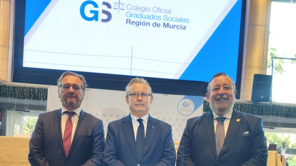 Imagen de los premiados Alfonso del Moral (izquierda) y Juan Antonio de Heras y Tudela (derecha). (Fidedigno)