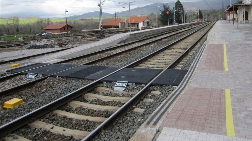 Vías de tren. (Adif)