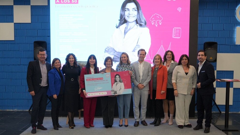 La consejera de Política Social, Familias e Igualdad, Conchita Ruiz, durante el acto de clausura del programa regional 'Impulso Mujer +50'. (CARM)