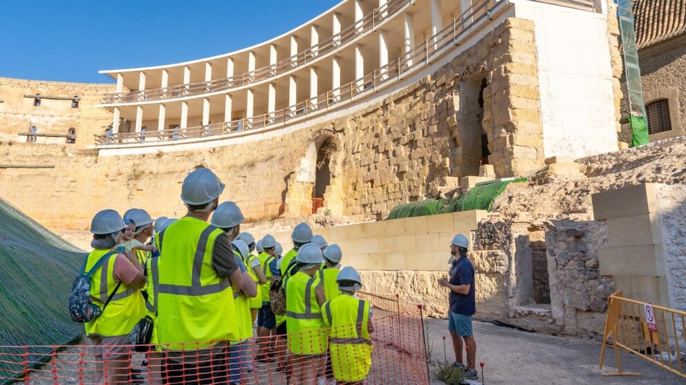 Visita 'Abierto por obras' en el Anfiteatro Romano. (Ayuntamiento de Cartagena)