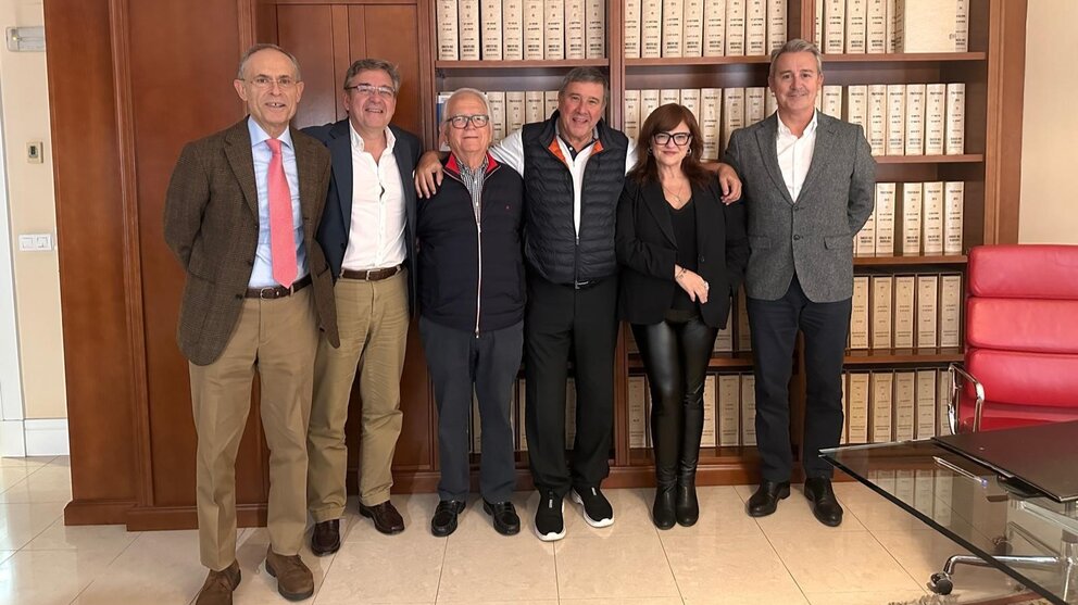 Representantes de Olano y Filardi. (Grupo Olano)