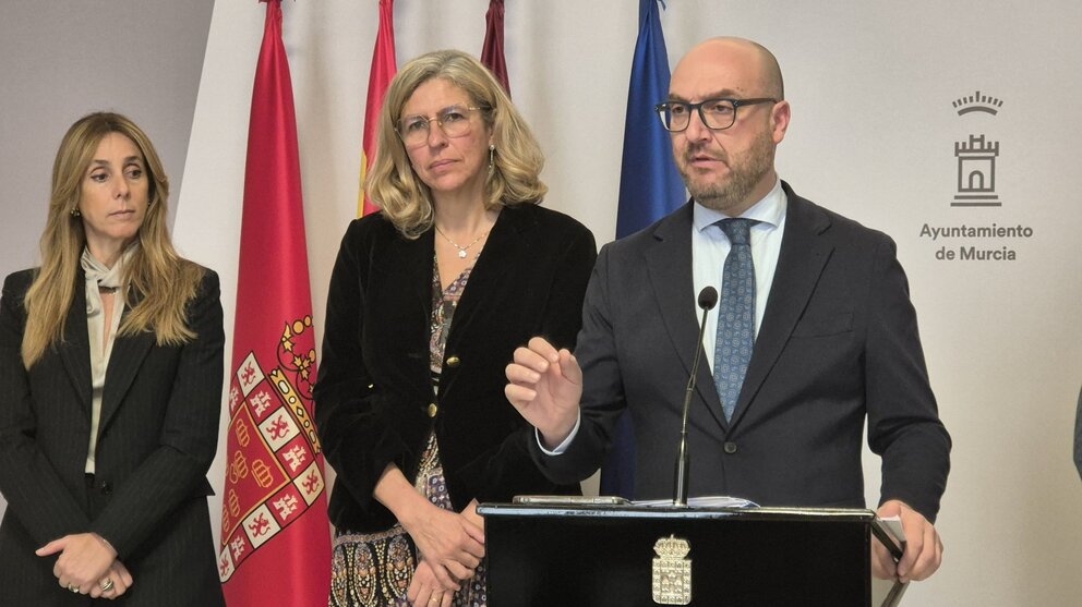 El concejal de Gestión Económica del consistorio murciano, José Francisco Muñoz, en rueda de prensa. (Ayuntamiento de Murcia)