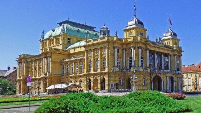 Fachada de la Facultad de Medicina de la Universidad de Zagreb, uno de los destinos elegidos por los jóvenes investigadores para sus estancias en centros internacionales. (CARM)