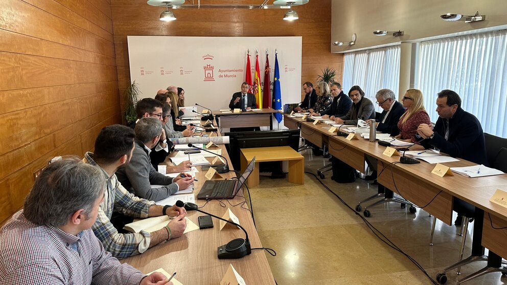 Imagen durante el encuentro. (Ayuntamiento de Murcia)