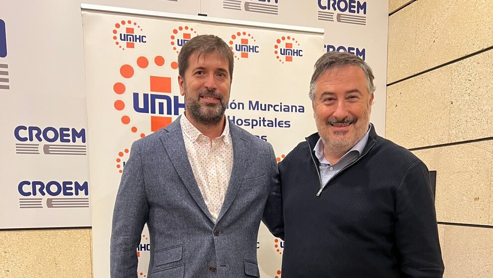 David Durán, nuevo vocal de centros sin hospitalización de la UMHC, junto al presidente de la UMHC, Luis Mesa del Castillo. (UMHC)