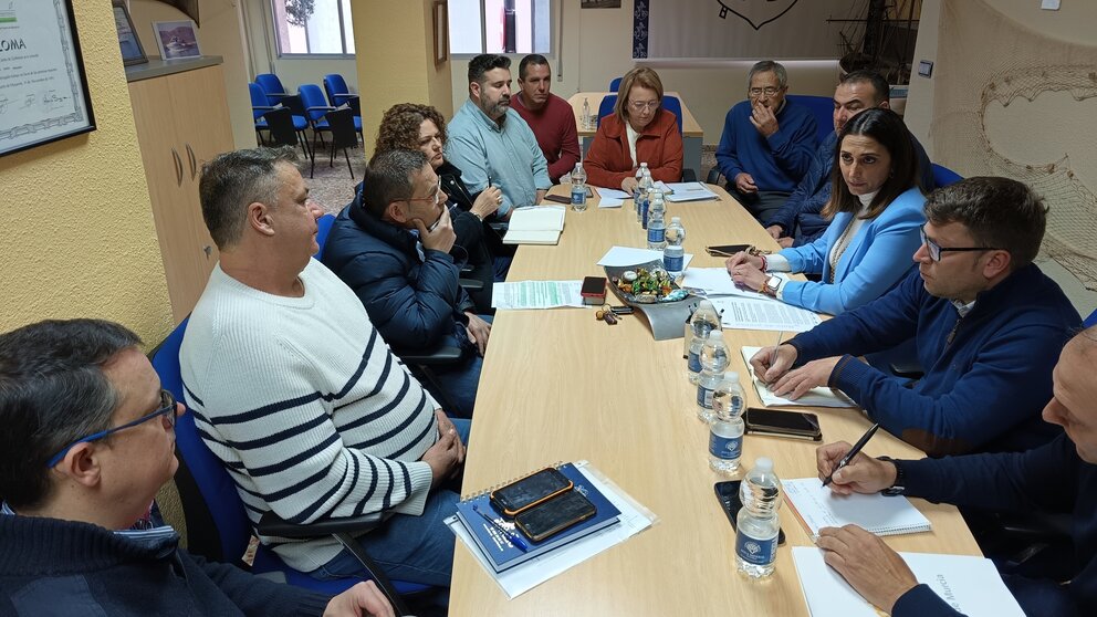 Reunión de la consejera de Pesca, Sara Rubira, con los patrones mayores de las cofradías de Águilas, Cartagena, San Pedro del Pinatar y Mazarrón. (CARM)