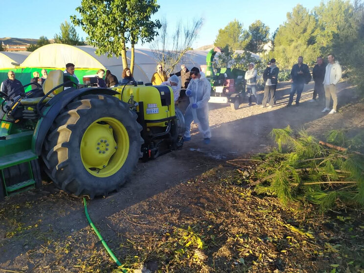 Imagen de archivo de varios alumnos en un curso de formación especializada en el sector agrícola. (CARM)