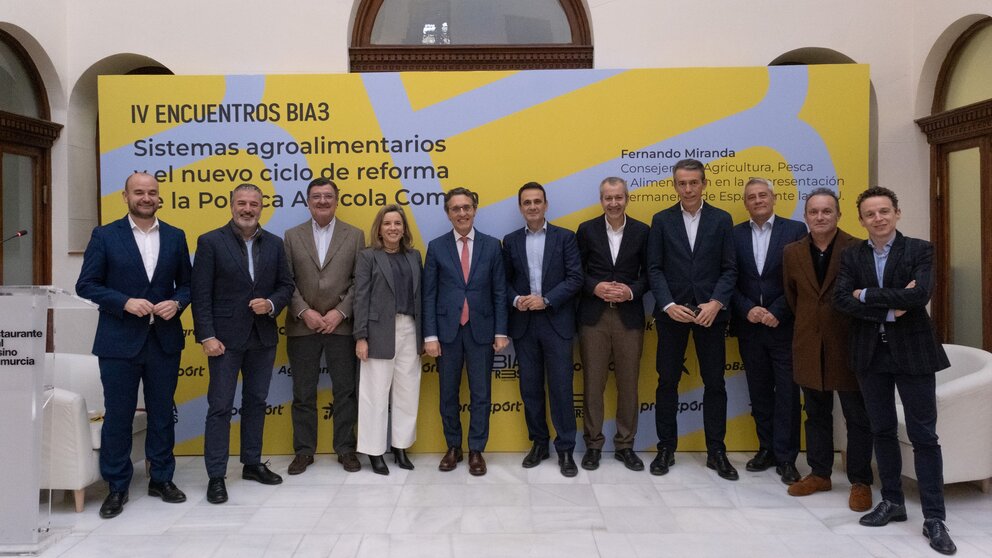 Imagen de familia durante el encuentro de BIA3 Consultores. (BIA3 Consultores)