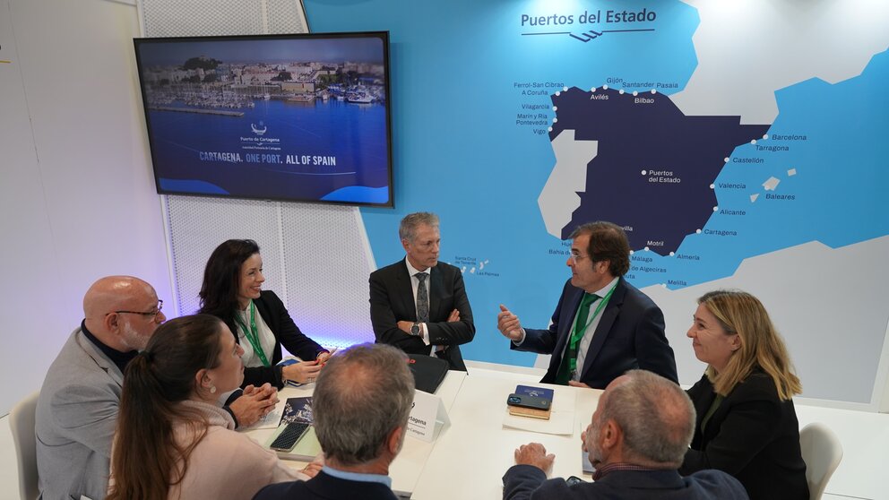 Imagen de la reunión en Fitur. (APC)