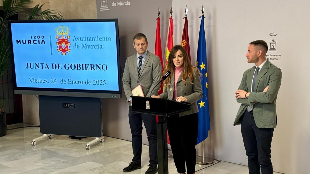 Imagen de las declaraciones posteriores a la Junta de Gobierno. (Ayuntamiento de Murcia)