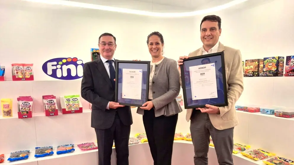 Entrega de la certificación ‘Desperdicio Alimentario Cero’ de Aenor a Fini. (The Fini Company)