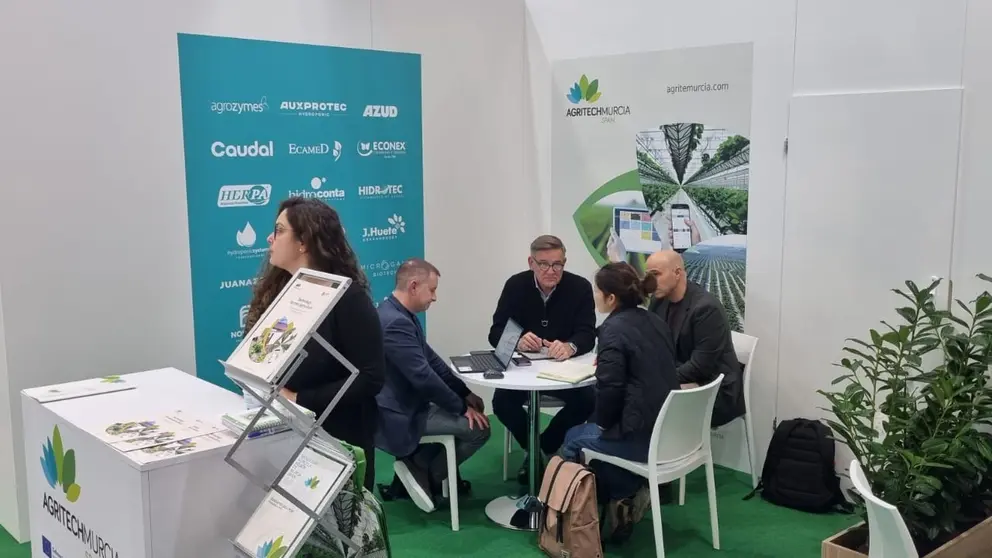 Reunión de trabajo de Agritech Murcia en Fruit Logística. (Agritech Murcia)