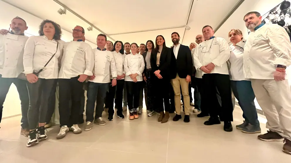 Imagen de familia durante la asamblea de EuroToques en Murcia. (CARM)