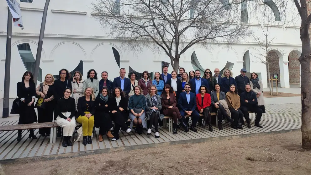 Imagen de familia en el Encuentro del Partenariado de Turismo Sostenible celebrado en Barcelona. (Ayuntamiento de Murcia)