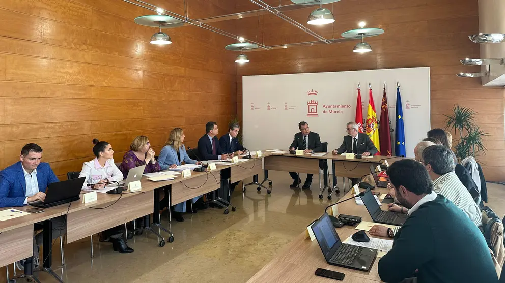 Reunión del Consejo de Administración y la Junta General de Accionistas de Mercamurcia. (Ayuntamiento de Murcia)