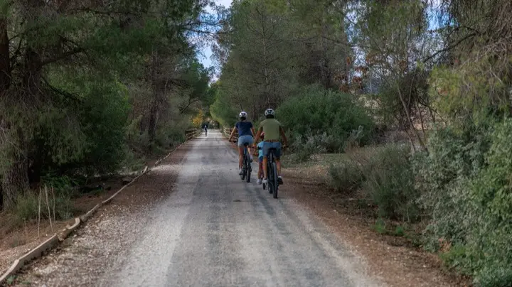 Cicloturismo en las Vías Verdes de la Región. (CARM)