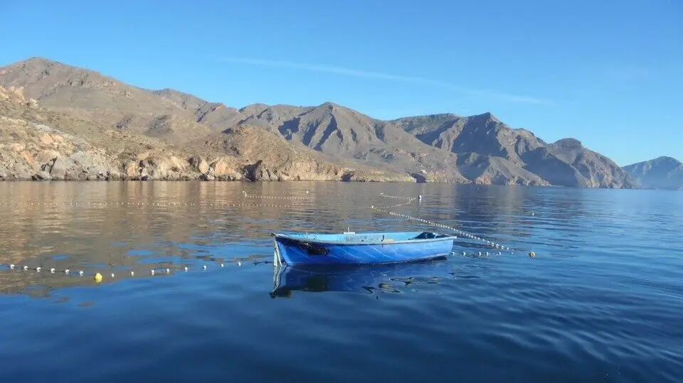 Embarcación pesquera tradicional en la costa de la Región de Murcia. (CARM)