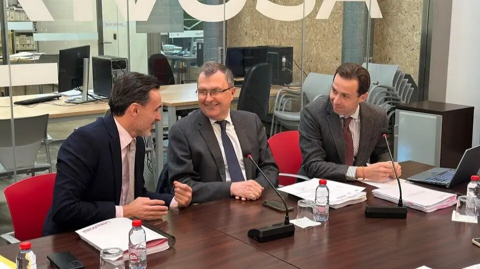 El consejero de Fomento, Jorge García Montoro, y el alcalde de Murcia, José Ballesta, tras el Consejo de Administración de Urbamusa. (Ayuntamiento de Murcia)