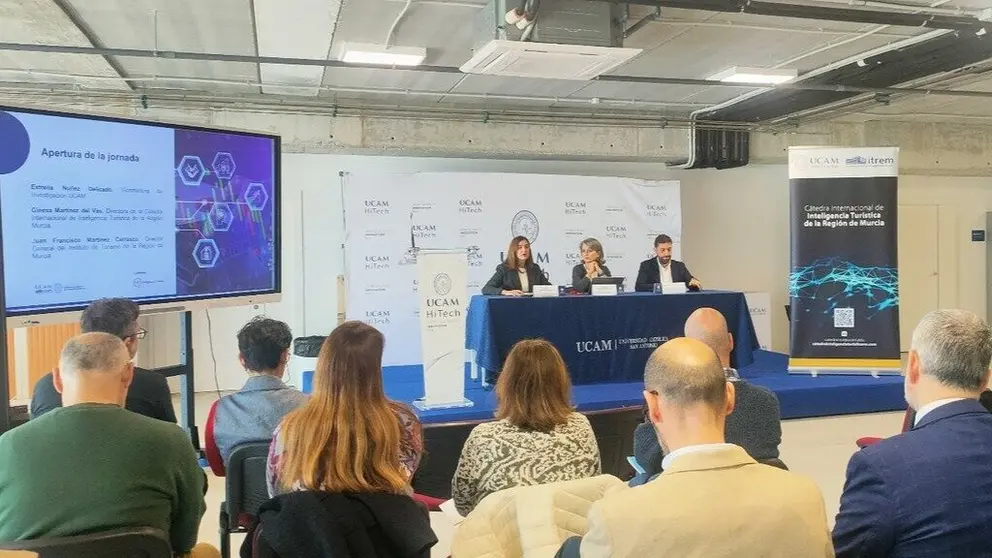 Un momento de la jornada ‘CIITUR-Lab. Encuentro de Investigaciones en Inteligencia Turística’ en UCAM HiTech. (CARM)