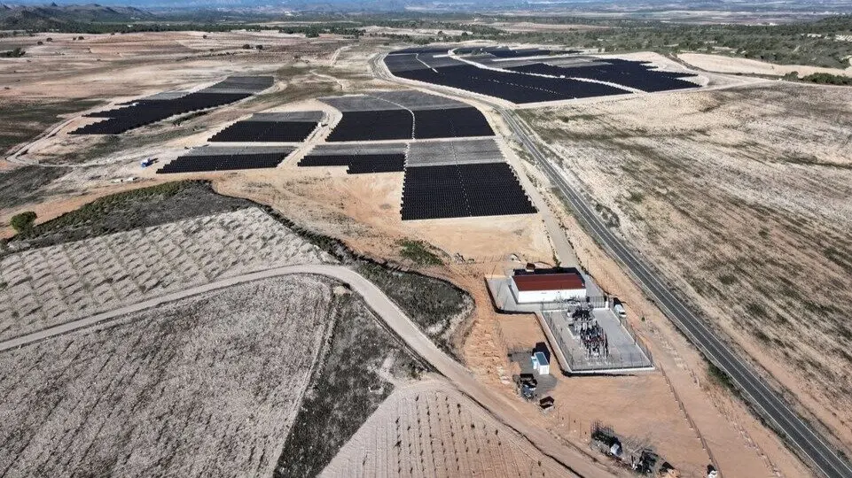 Imagen de la planta fotovoltaica, ubicada en Jumilla. (Naturgy)