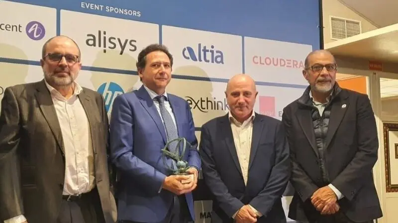 Entrega del premio. (Virtual Cable)