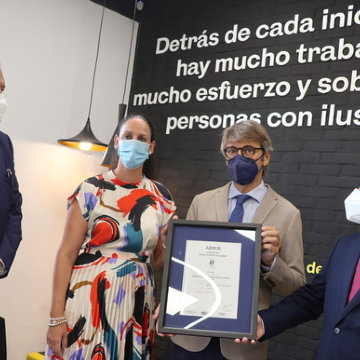 De postres Reina en Murcia a imagen de Louis Vuitton: el ascenso meteórico  de Carlos Alcaraz